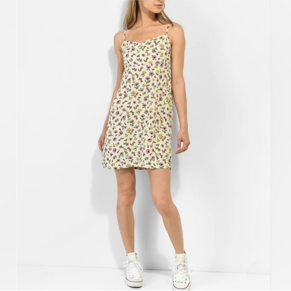 Vans Medium floral mini dress summer sun dress flowers feminine pretty